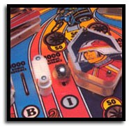 Detalle de un pasador de la Space Riders de Atari