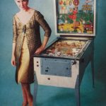 Documento · Fotografía promocional con pinball Auto Stop en la revisa El Mundo del Automático. Año 1963