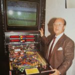 Documento · Paco Maestre presentando la máquina Flip VI. Año 1990